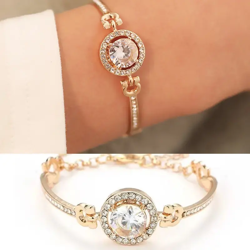 gold fashion bracelets model dsiplay bds