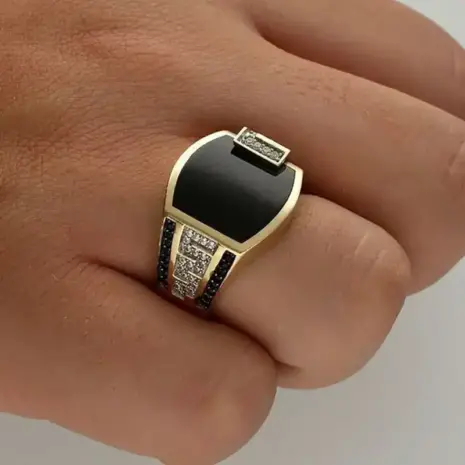 gold mens signet ring model