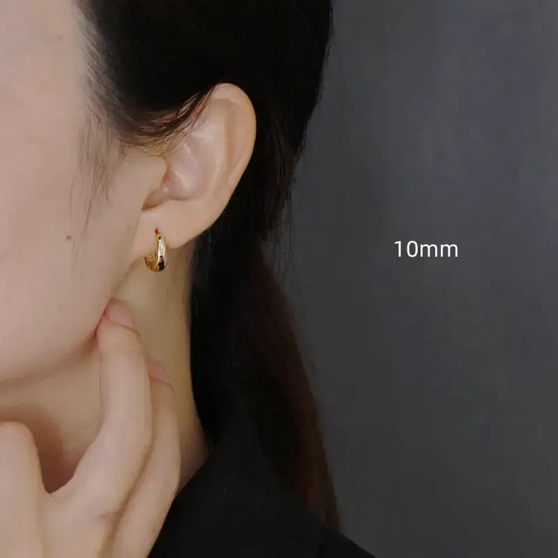 tiny earrings gold model BDS