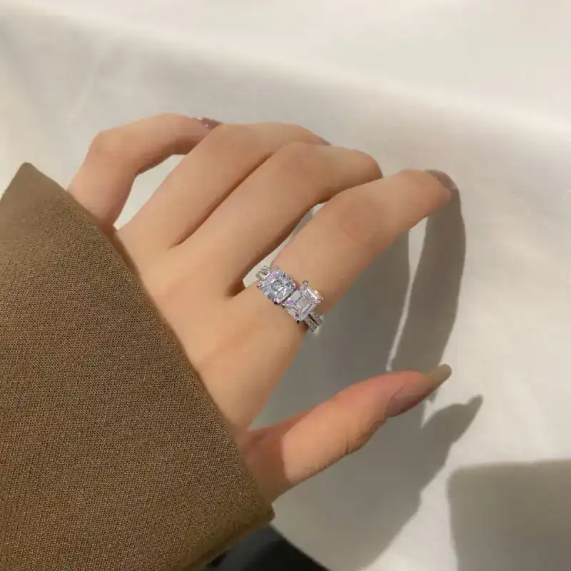 emerald cut engagement rings