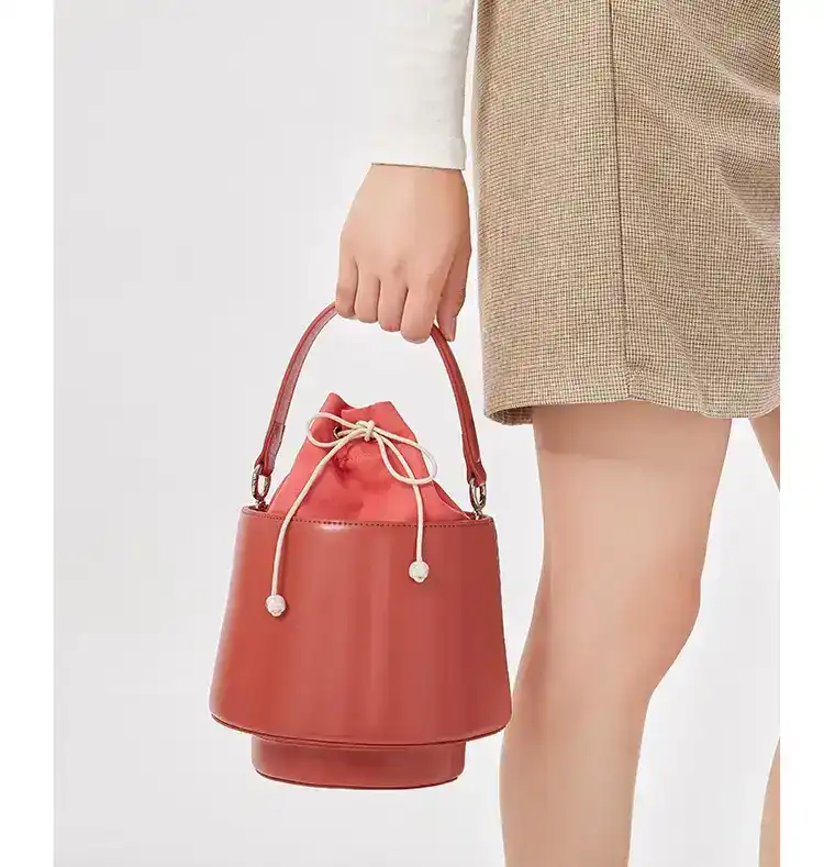 red top handle bucket bag model bds