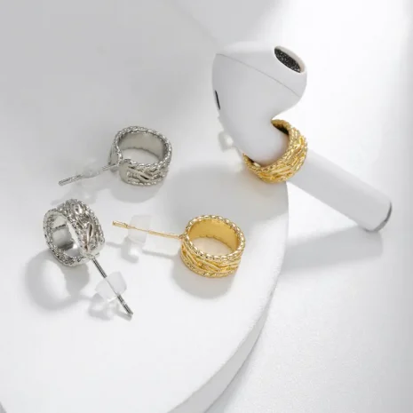 audio earrings style 1