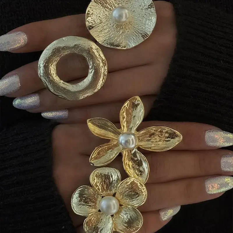 gold flower rings model
